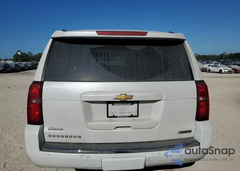 2018 Chevrolet Suburban C1500 Premier z USA, uszkodzony, nr VIN 1GNSCJKC1JR305038